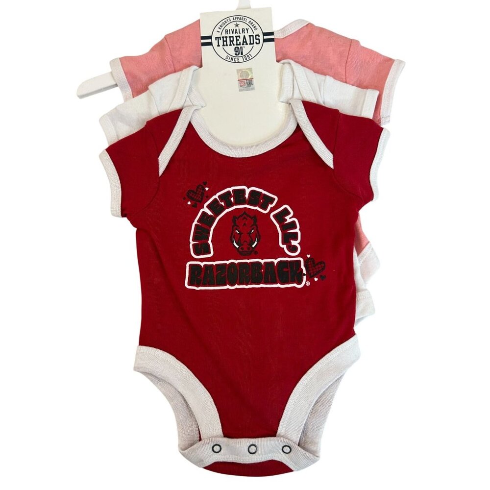 NWT NCAA Arkansas Razorbacks Infant Girls' 3pk Bodysuit - 0-3M: Snap Closure